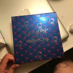 Hello kitty x Colorpop